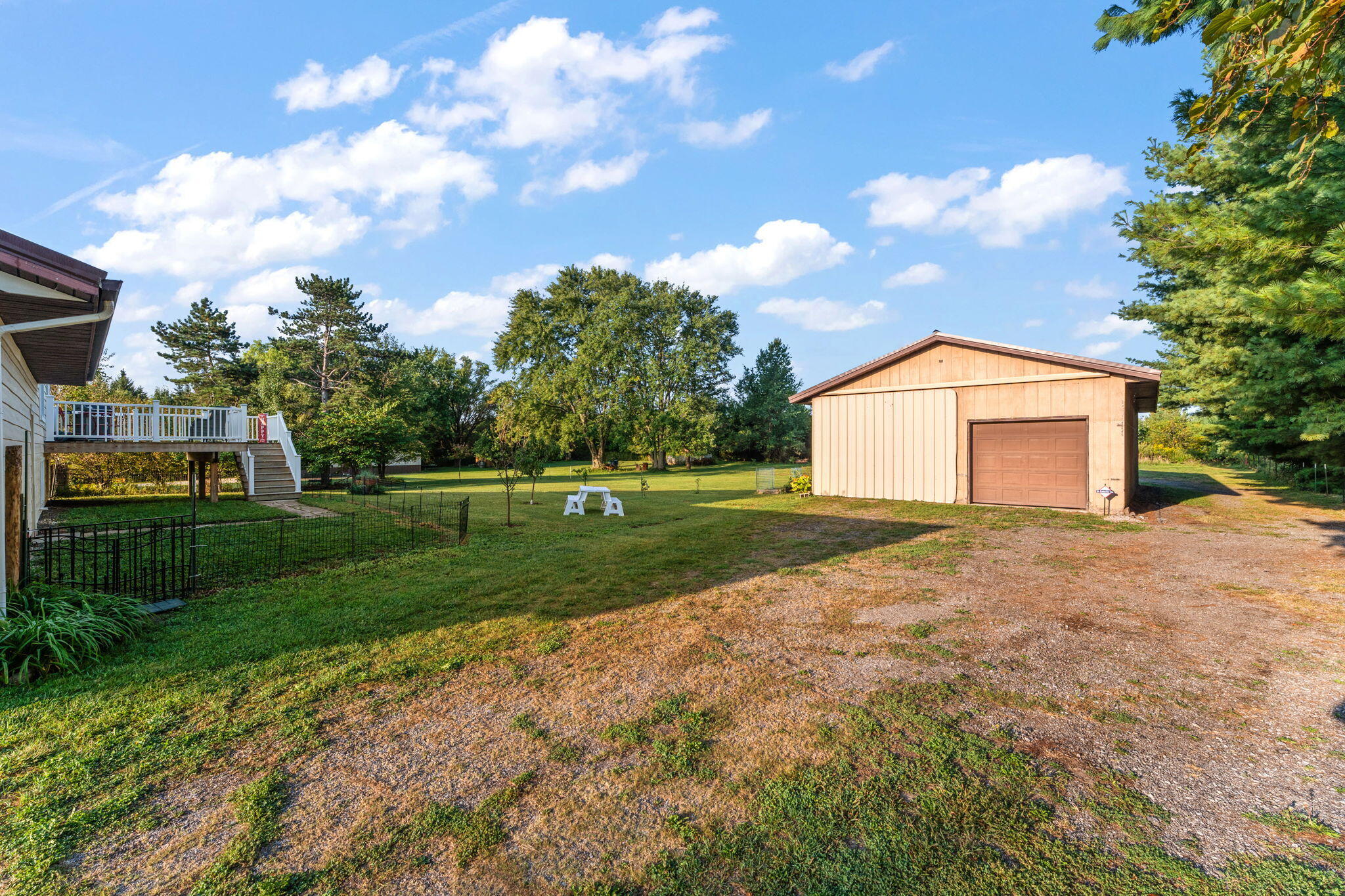 668 Old Suman Road Valparaiso, IN 46383 - Photo 26 of 45 2048x1365