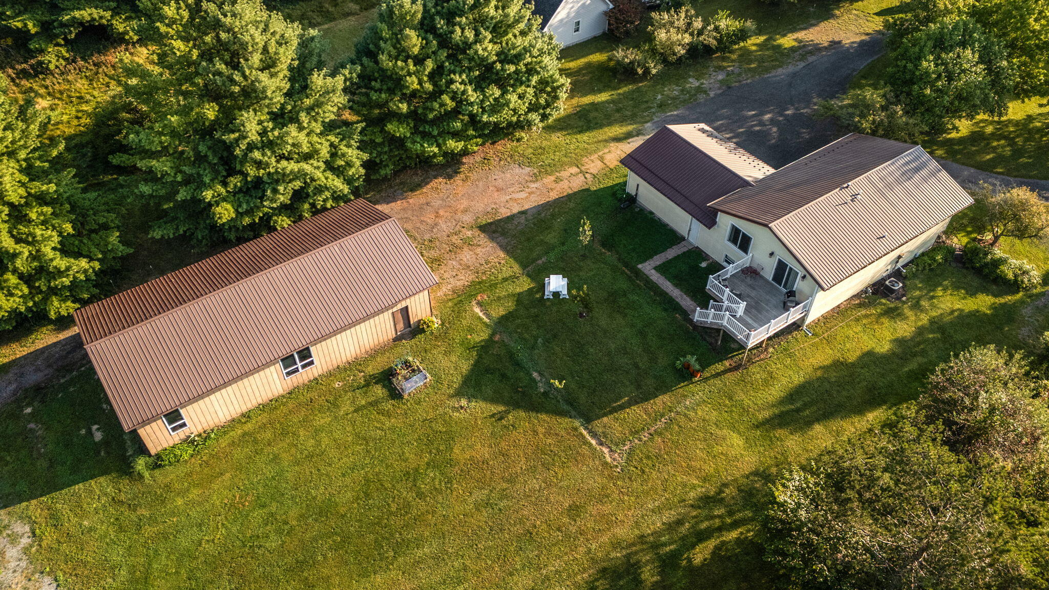 668 Old Suman Road Valparaiso, IN 46383 - Photo 5 of 45 2048x1152