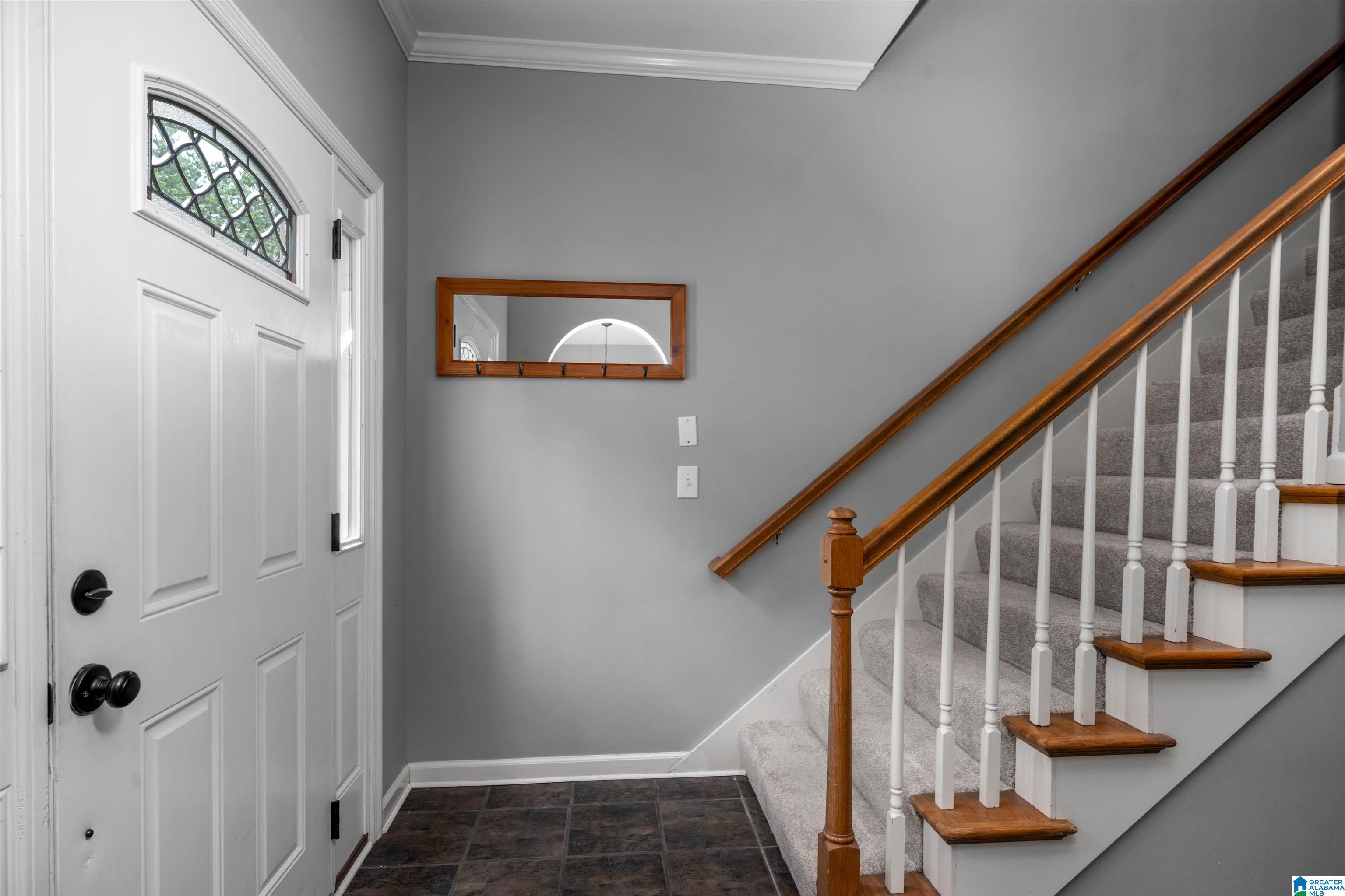 111 Windsor Ridge Drive Pelham, AL 35124 - Photo 5 of 39