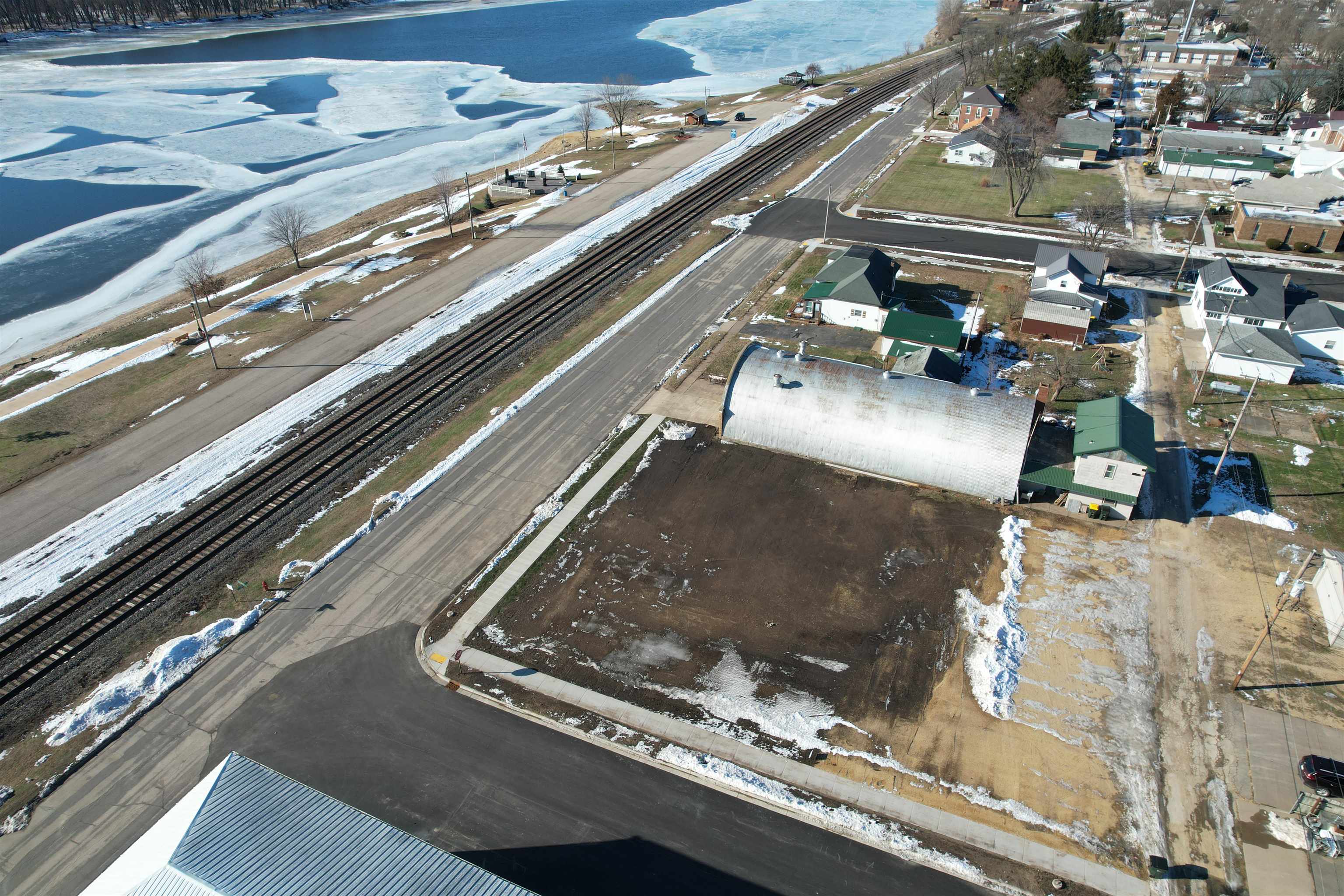 205 Frederic Street Cassville, WI 53806 - Photo 13 of 15