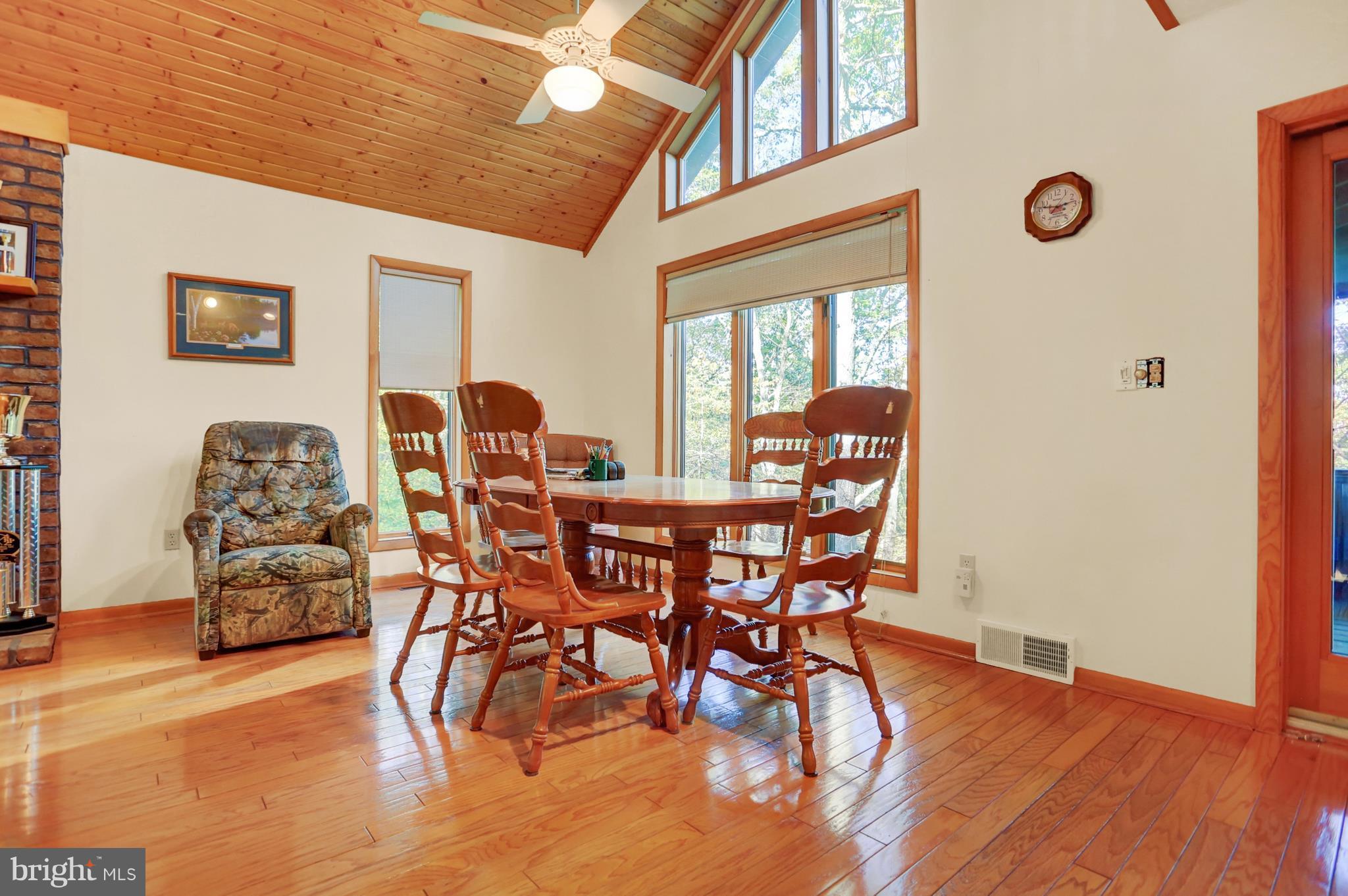 1787 Ridge Road Newville, PA 17241 - Photo 10 of 27 Family Room