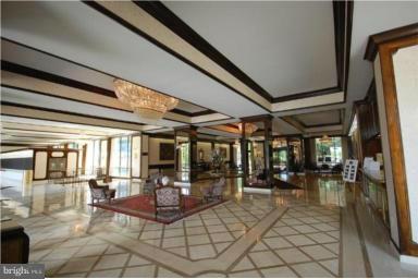 5225 Pooks Hill Road, Unit 809N Bethesda, MD 20814 - Photo 18 of 22 Lobby view