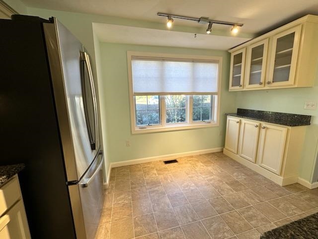 18 Colonial Square, Unit 18 Peterborough, NH 03458 - Photo 11 of 42