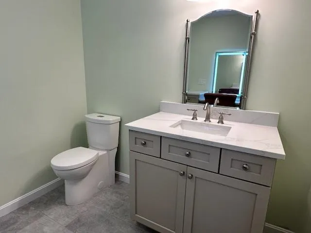 $371,000 | 18 Colonial Square, Unit 18, Peterborough, NH 03458