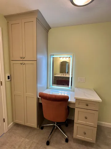 $371,000 | 18 Colonial Square, Unit 18, Peterborough, NH 03458