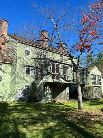 $371,000 | 18 Colonial Square, Unit 18, Peterborough, NH 03458