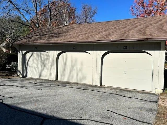 $371,000 | 18 Colonial Square, Unit 18, Peterborough, NH 03458