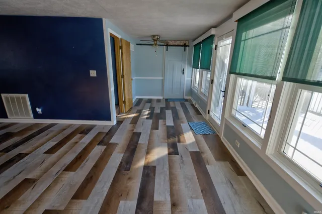 $325,000 | 8917 East Circle Drive North, Syracuse, IN 46567