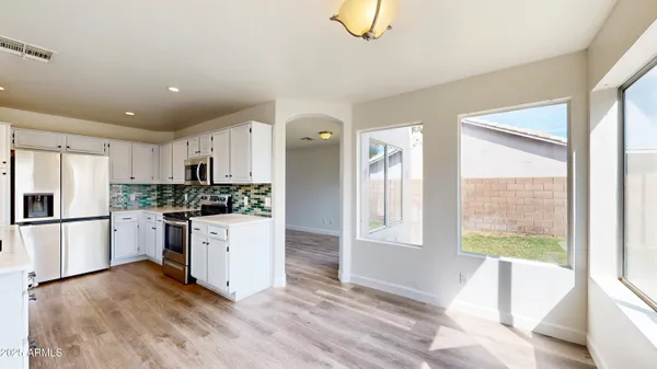 $2,800 | 21927 North 74th Lane, Glendale, AZ 85310