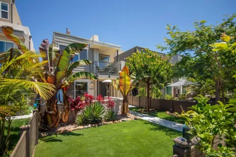 $2,199,900 | 3927 Shasta Street, San Diego, CA 92109