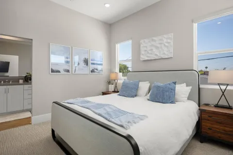 $2,199,900 | 3927 Shasta Street, San Diego, CA 92109
