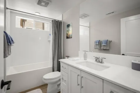 $2,199,900 | 3927 Shasta Street, San Diego, CA 92109