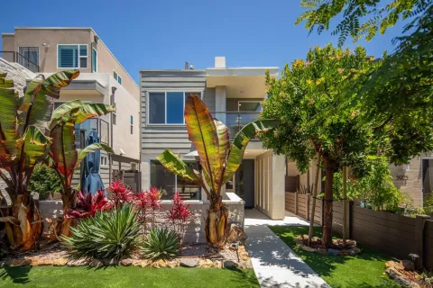 $2,199,900 | 3927 Shasta Street, San Diego, CA 92109