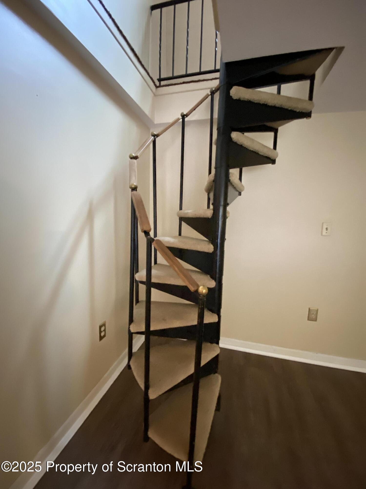 1309 Summit Pointe Scranton, PA 18508 - Photo 28 of 33 a view of entryway