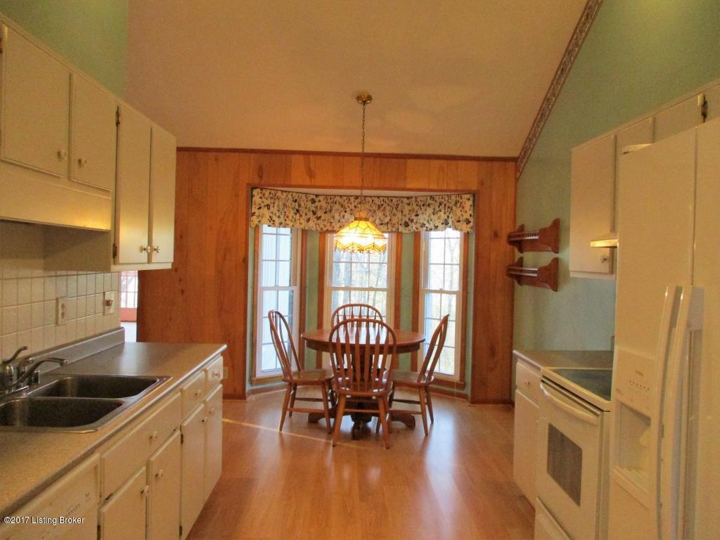 7204 Ridge Creek Road Louisville, KY 40291 - Photo 8 of 39 6-kit -IMG_0257 (2) (1024x768)
