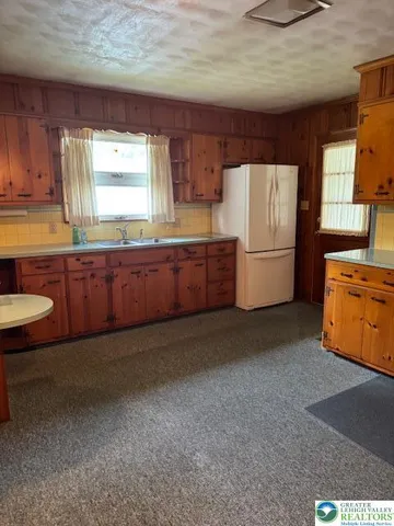 $224,900 | 26 Lincoln Drive, Tamaqua, PA 18252