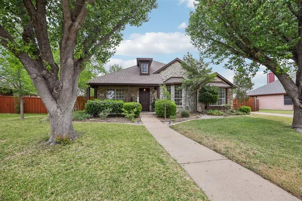 $539,000 | 408 Willow Bend Drive, Murphy, TX 75094