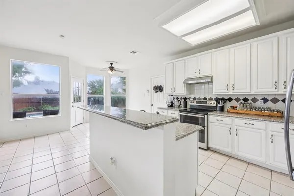$539,000 | 408 Willow Bend Drive, Murphy, TX 75094