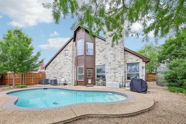 $539,000 | 408 Willow Bend Drive, Murphy, TX 75094