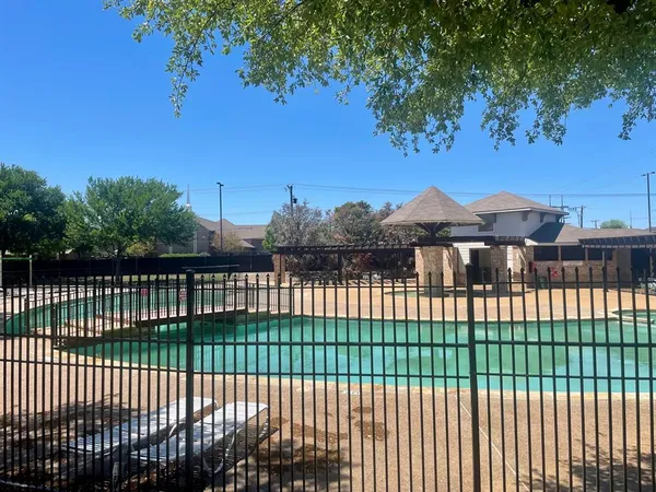 $539,000 | 408 Willow Bend Drive, Murphy, TX 75094