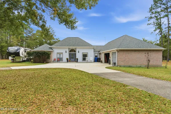 $615,000 | 115 Oak Allee Drive, Picayune, MS 39466