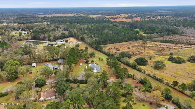 $615,000 | 115 Oak Allee Drive, Picayune, MS 39466