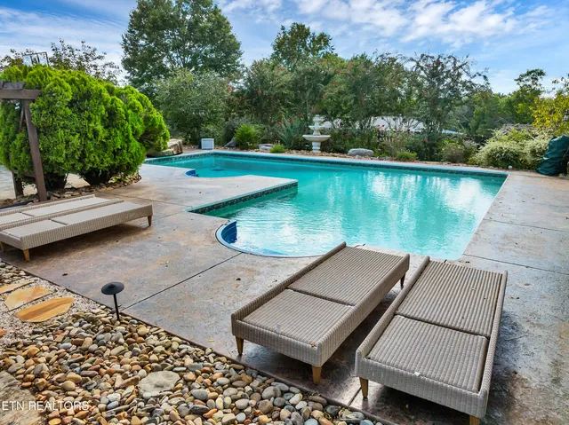 $634,900 | 1509 Montvale Station Road, Maryville, TN 37803