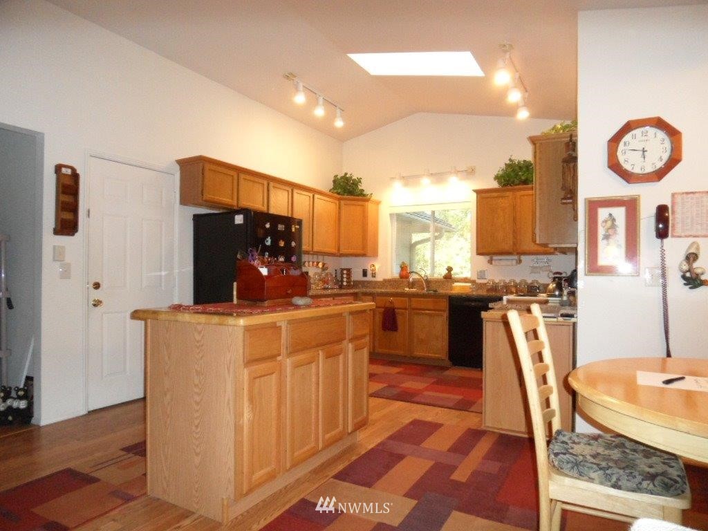 1358 Southwest Station Circle Road Port Orchard, WA 98367 - Photo 4 of 14 Gallery Image 4