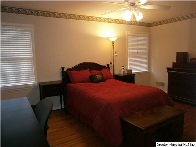 1333 Swallow Lane Birmingham, AL 35213 - Photo 14 of 17