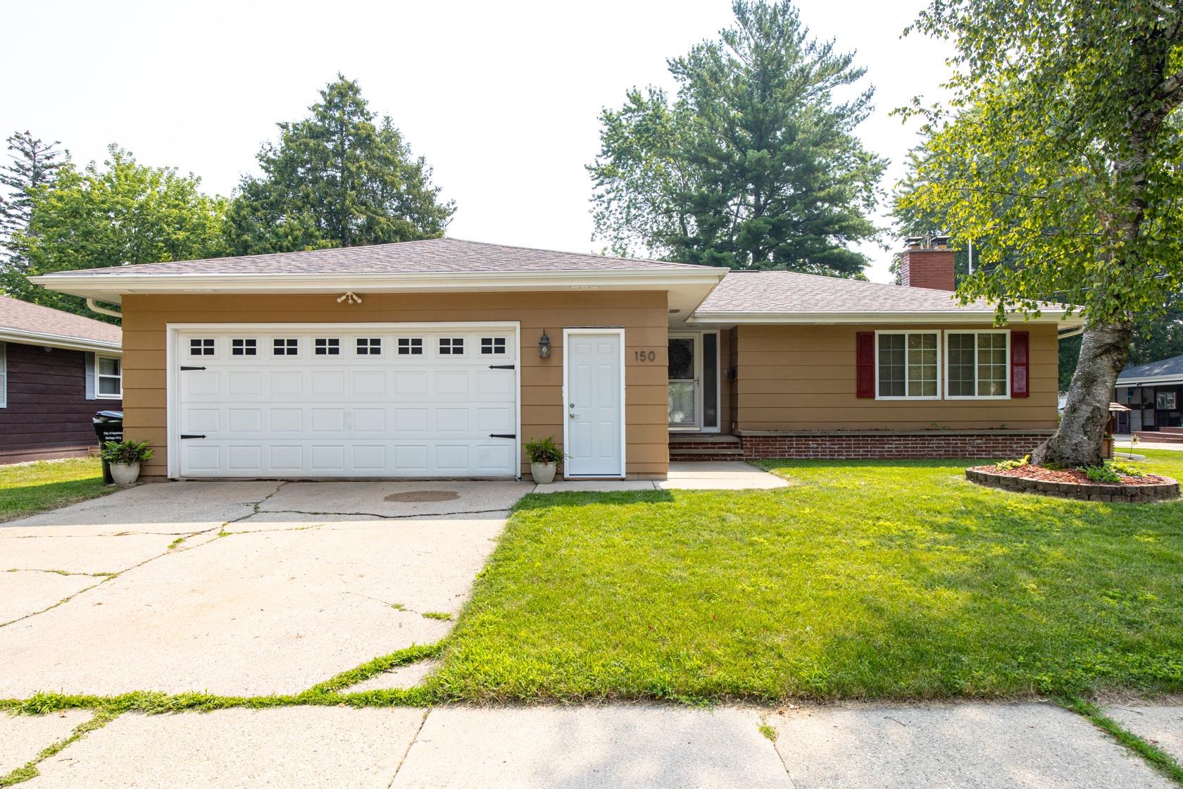 150 South Lee Street Appleton, WI 54915 - Photo 2 of 35