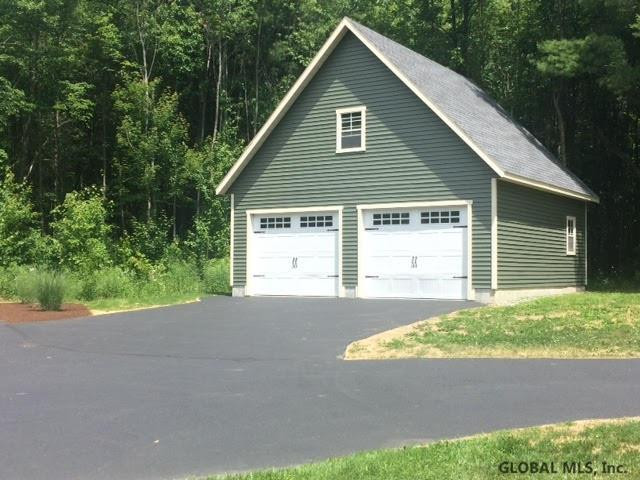 338 Miller Road Rexford, NY 12148 - Photo 5 of 21 Photo 5