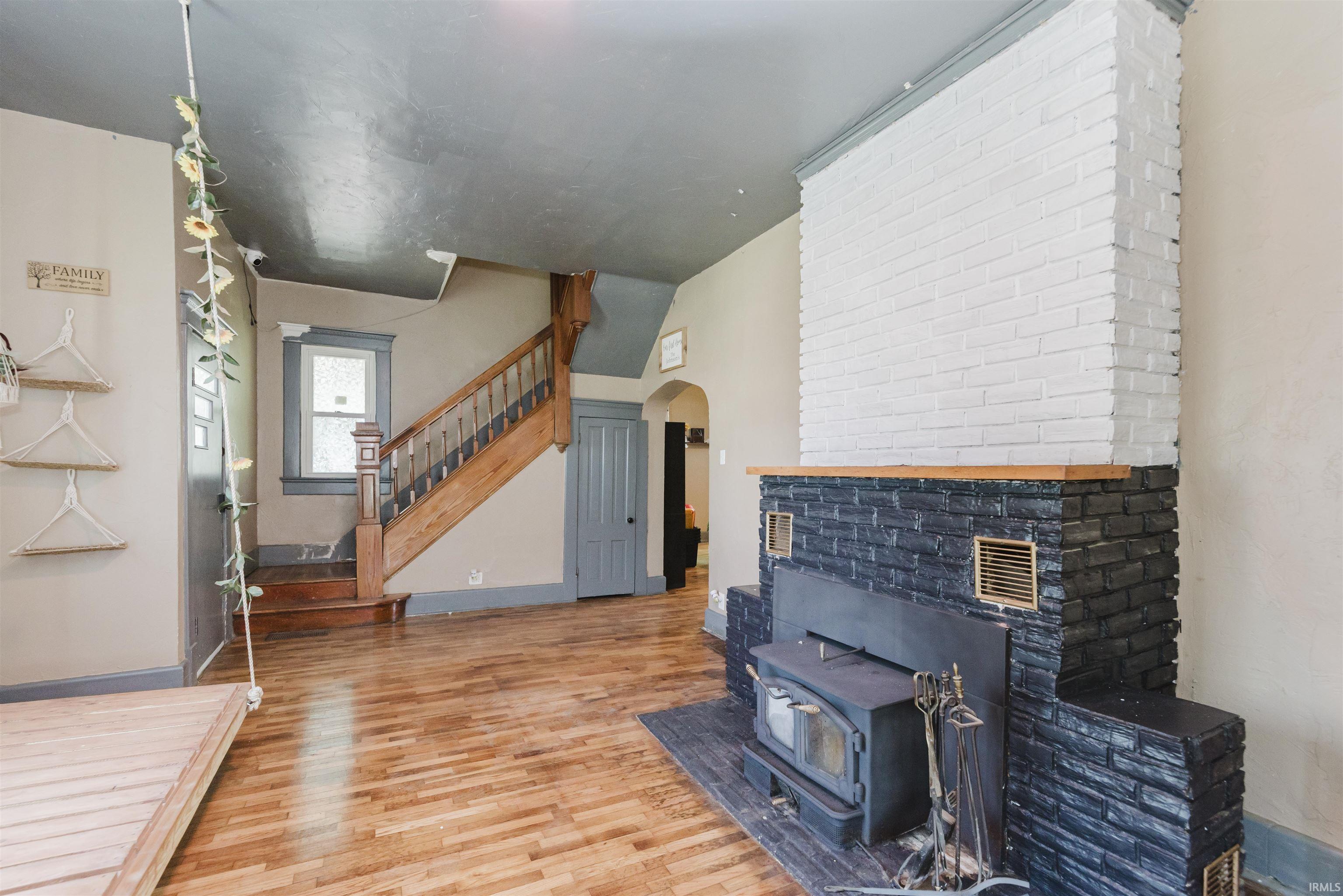 116 West 8th Street Matthews, IN 46957 - Photo 5 of 28