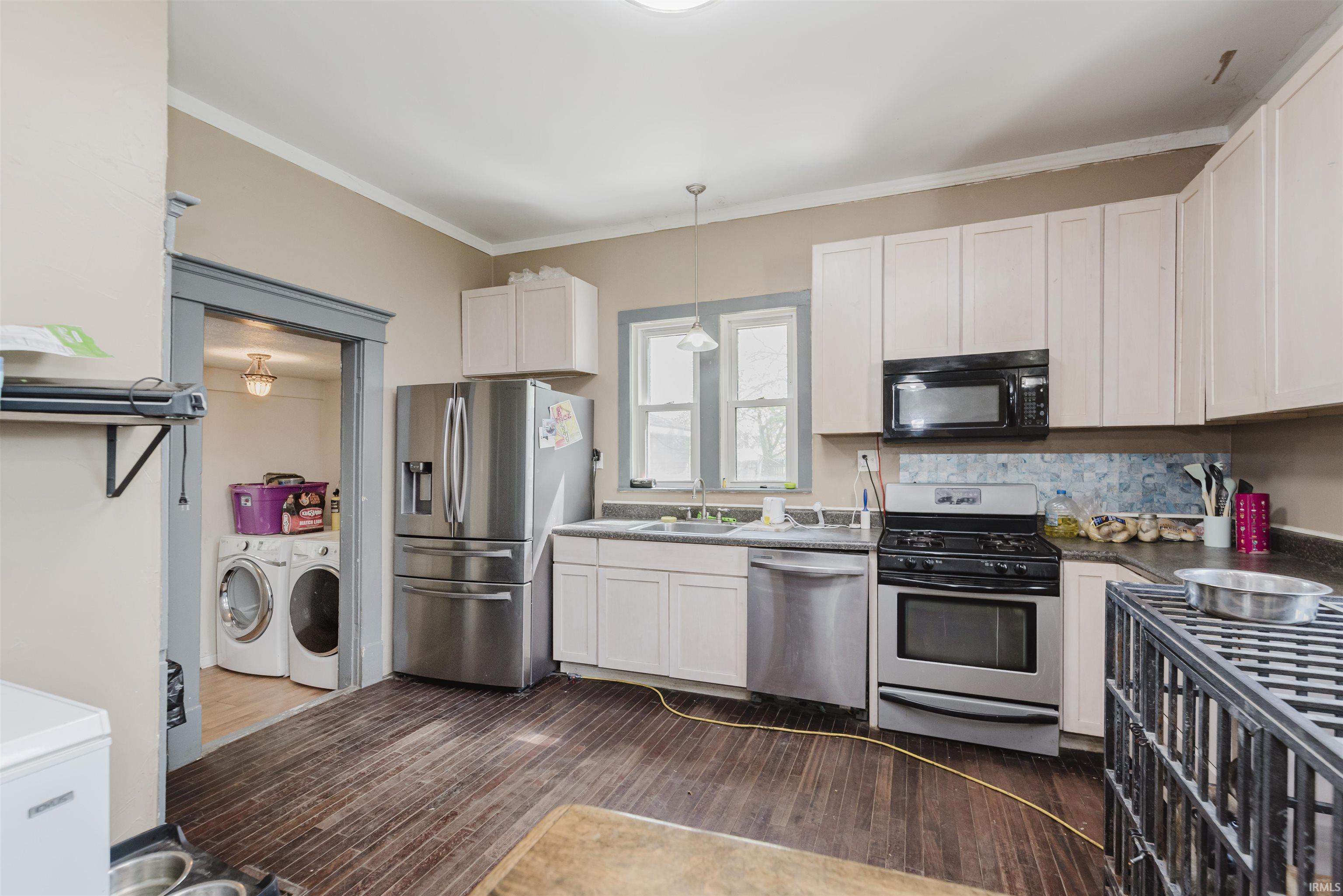 116 West 8th Street Matthews, IN 46957 - Photo 9 of 28