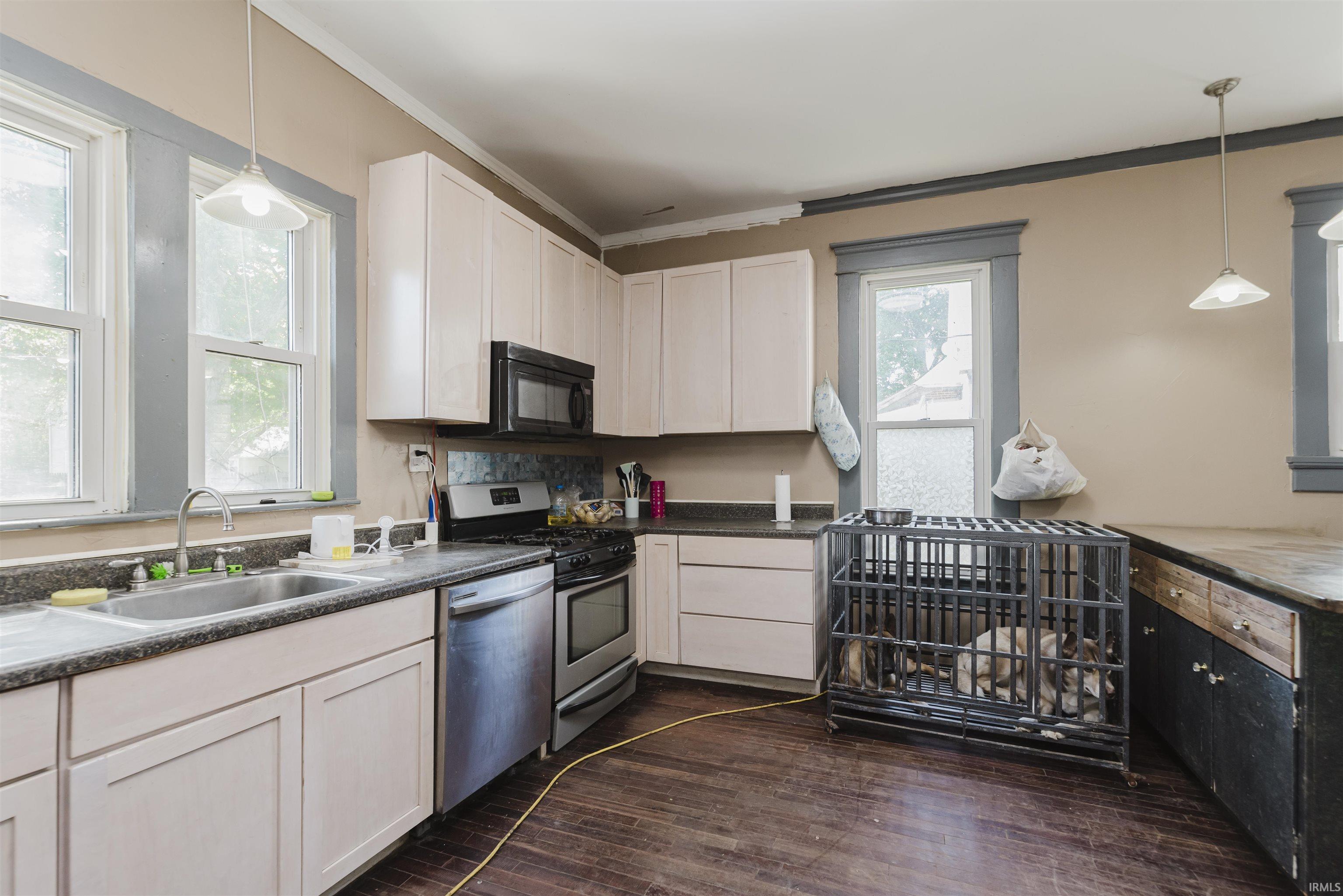 116 West 8th Street Matthews, IN 46957 - Photo 10 of 28