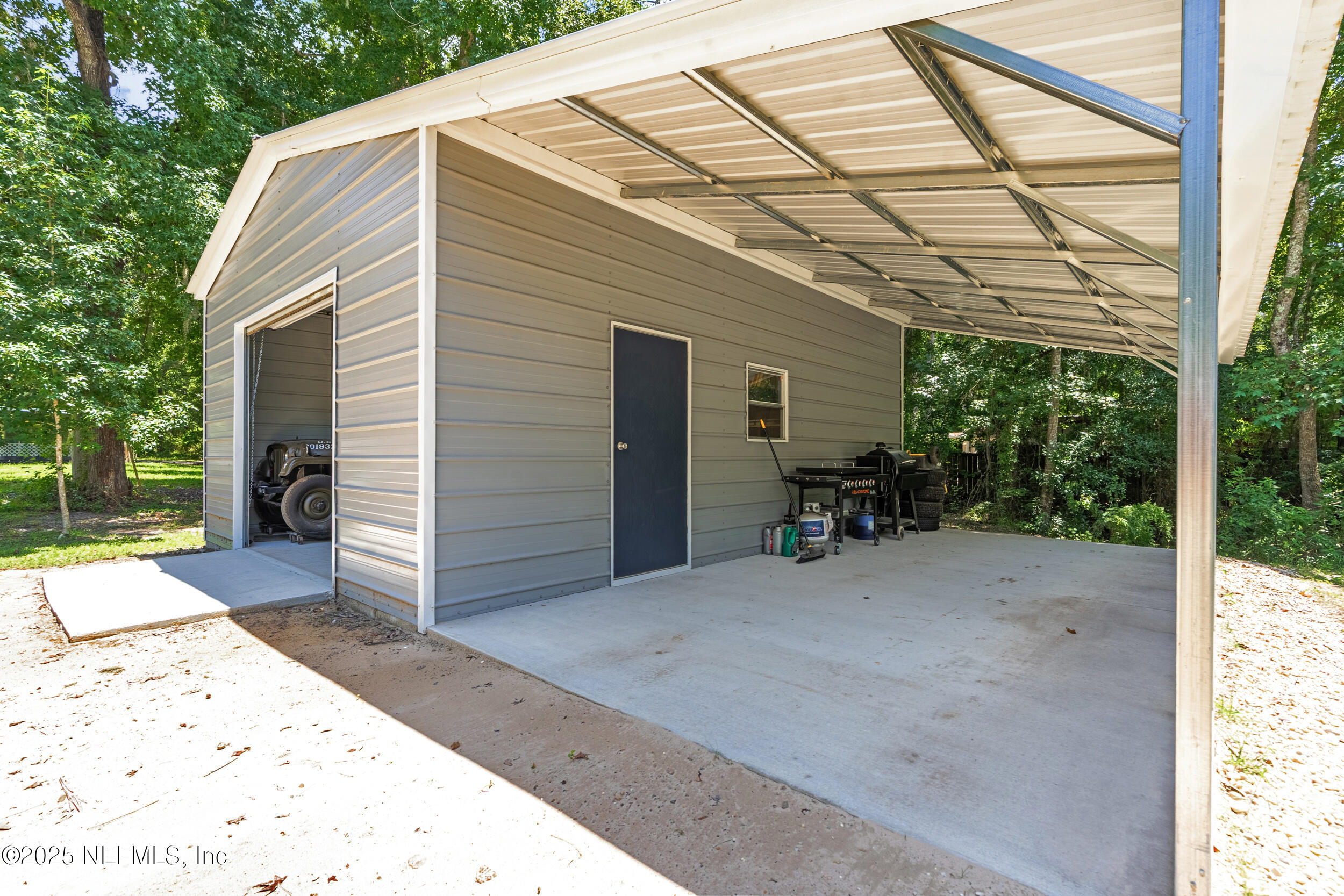 211 Knight Boxx Road Middleburg, FL 32068 - Photo 21 of 35 Carport