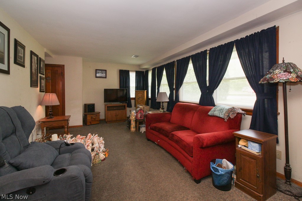 2415 Pressler Road Akron, OH 44312 - Photo 3 of 25 Gallery Image 3