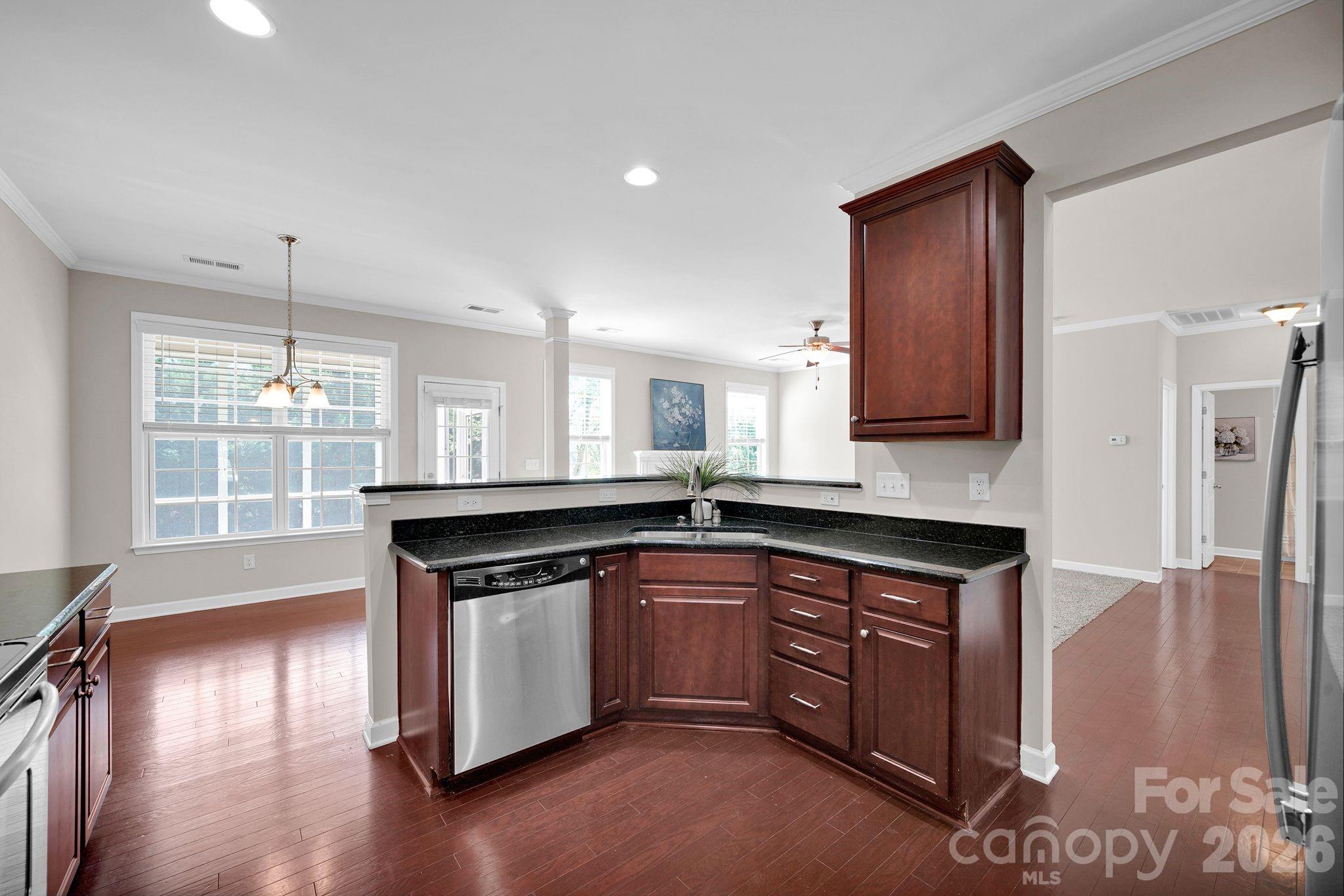 5072 Gladiola Way Tega Cay, SC 29708 - Photo 8 of 40 Gallery Image 8