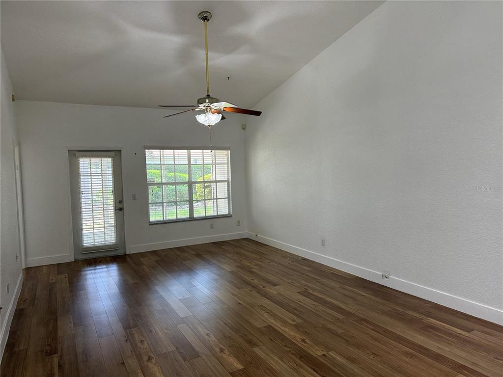 21542 Clubside Loop Lutz, FL 33549 - Photo 7 of 42 Gallery Image 7