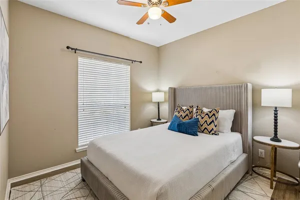 $359,900 | 3202 Creekside Drive, Sachse, TX 75048