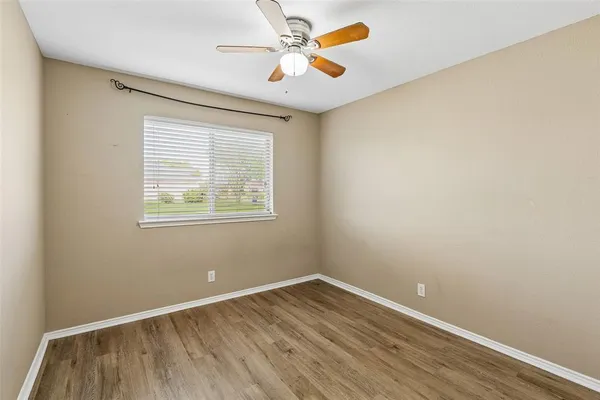 $359,900 | 3202 Creekside Drive, Sachse, TX 75048