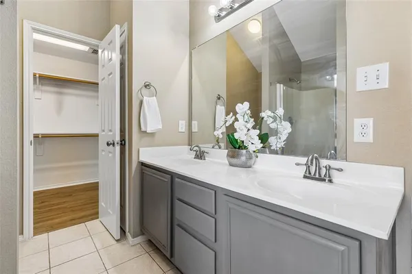 $359,900 | 3202 Creekside Drive, Sachse, TX 75048