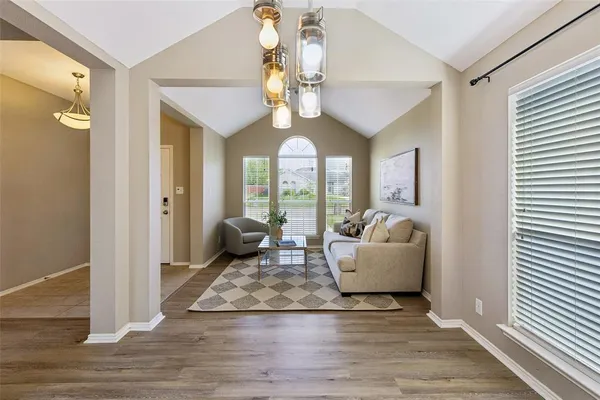 $359,900 | 3202 Creekside Drive, Sachse, TX 75048