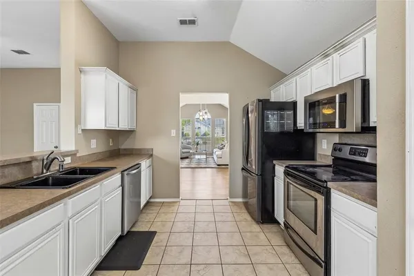 $359,900 | 3202 Creekside Drive, Sachse, TX 75048