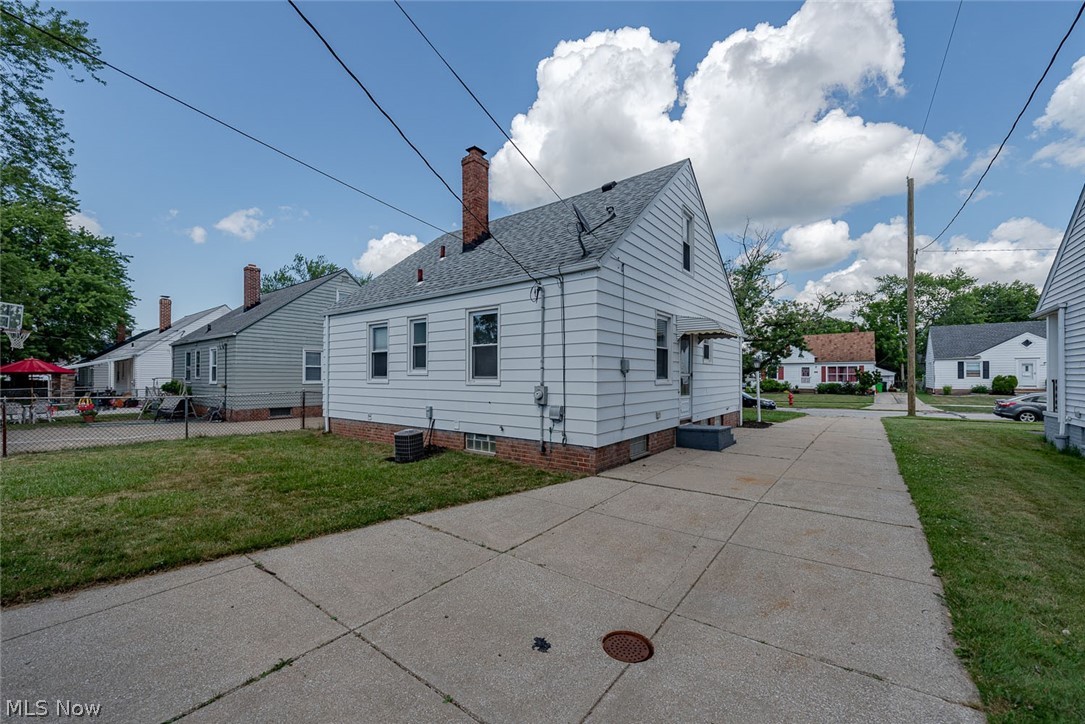 1410 East Miner Road Mayfield Heights, OH 44124 - Photo 27 of 30