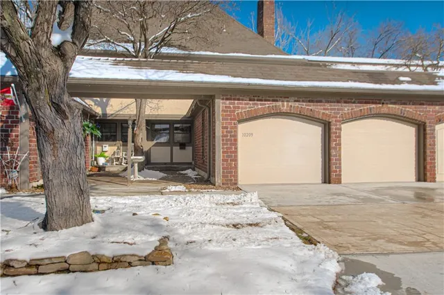 $269,000 | 10209 Foster Street, Overland Park, KS 66212