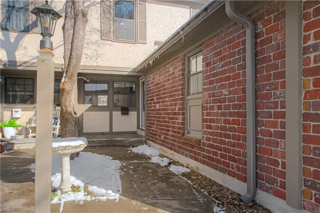 $269,000 | 10209 Foster Street, Overland Park, KS 66212