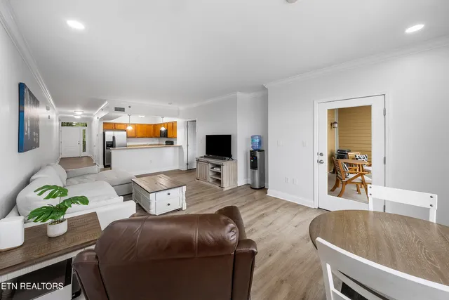 $525,000 | 3001 River Towne Way, Unit 402, Knoxville, TN 37920