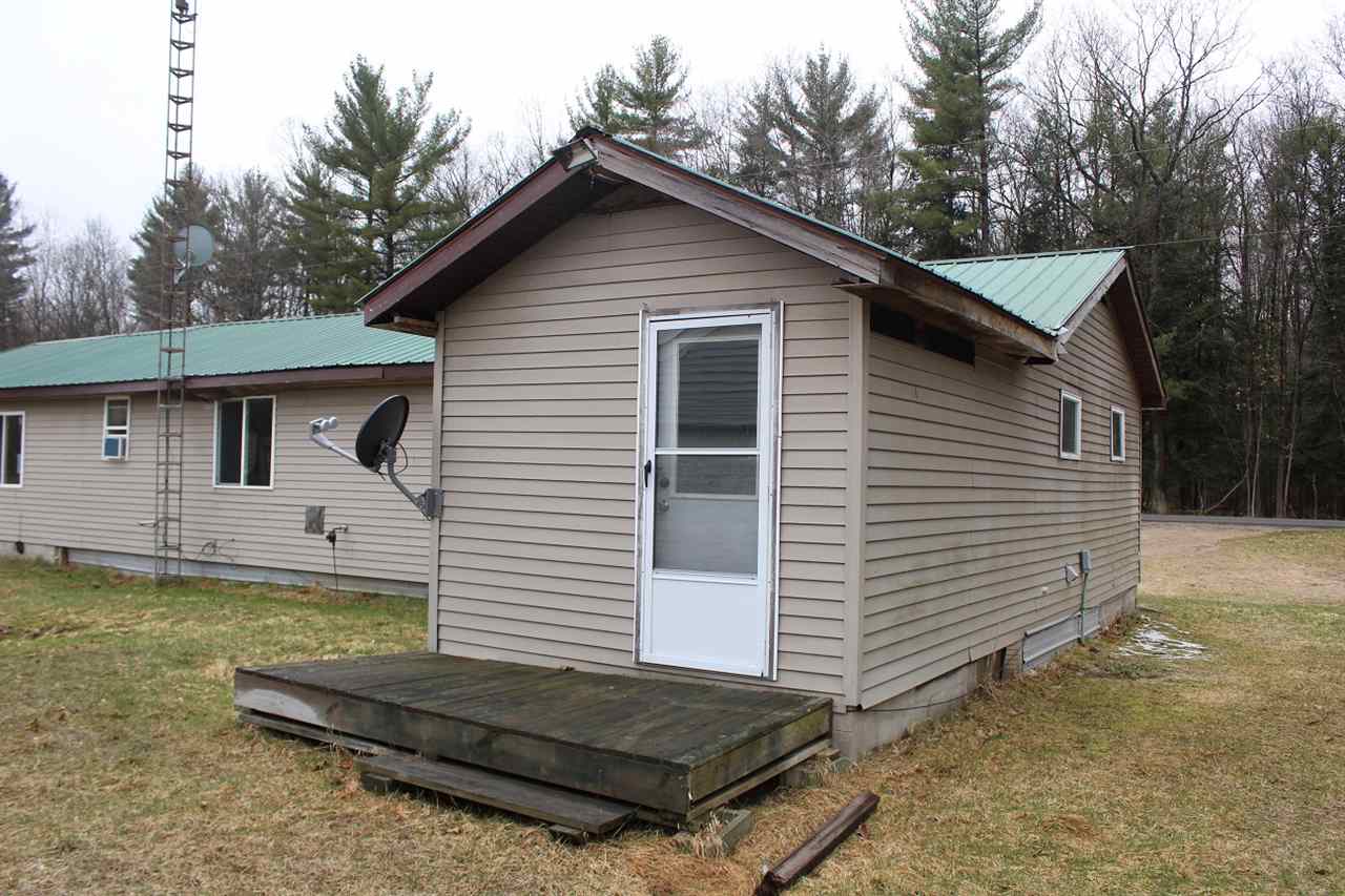 175 Skocelas Road North Manistee, MI 49660 - Photo 4 of 20 1859939-3.JPG