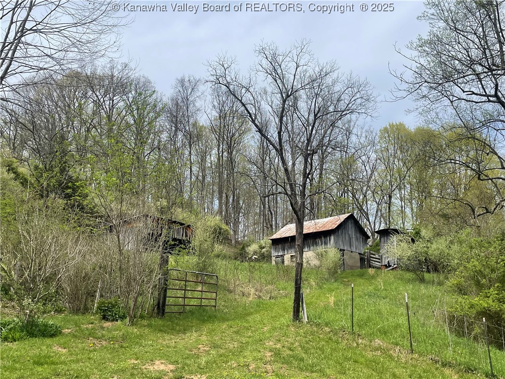 375 Walters Run Ripley, WV 25271 - Photo 36 of 40 Gallery Image 36