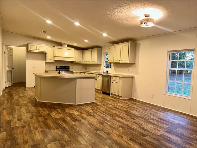 $174,500 | 467 Newsome Road, Pineville, LA 71360